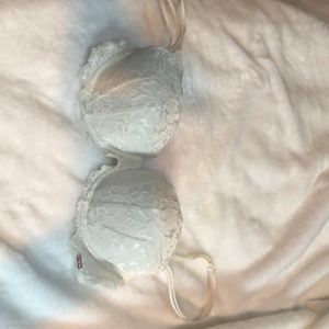 Victoria Secrets Push Up multi-way Bra